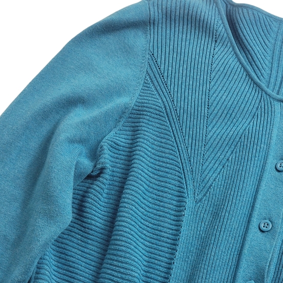 Cabi Darby Cardigan - Picture 5 of 10